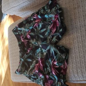 Women's quick dry shorts, flower print, drawstring waist size 2X